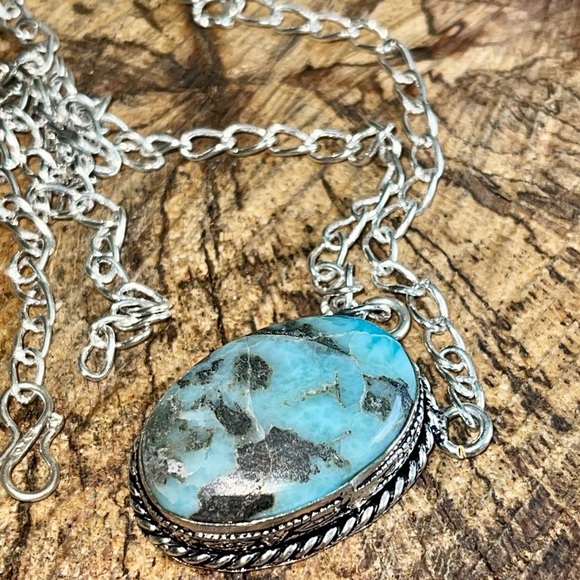 🚨SALE!🚨 DR Caribbean Larimar Necklace - Picture 4 of 9